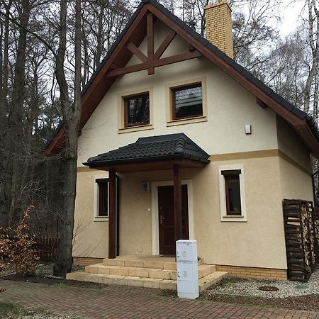 Domek Wakacyjny Na Zlotych Wydmach Międzywodzie Exteriör bild