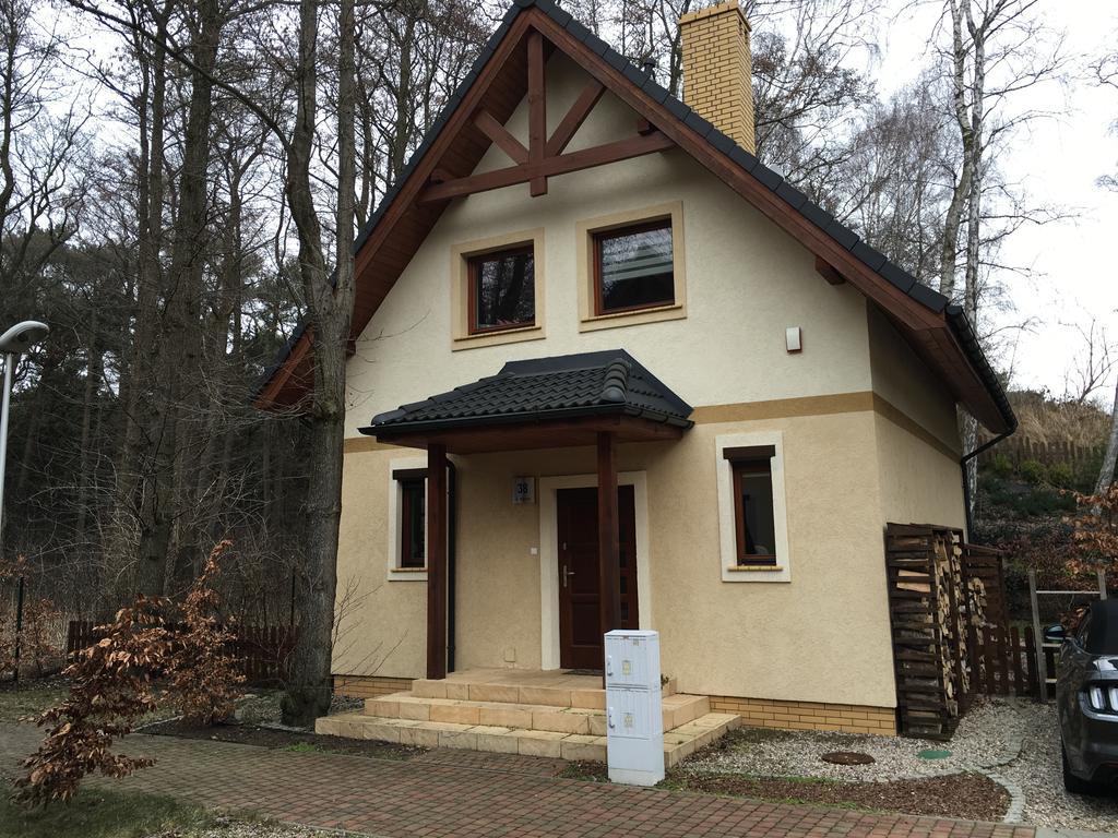 Domek Wakacyjny Na Zlotych Wydmach Międzywodzie Exteriör bild